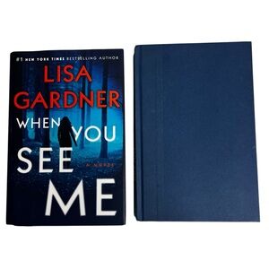 Lisa Gardner Hardcover Books Lot/2 “When You See Me”/“One Step Too Far”